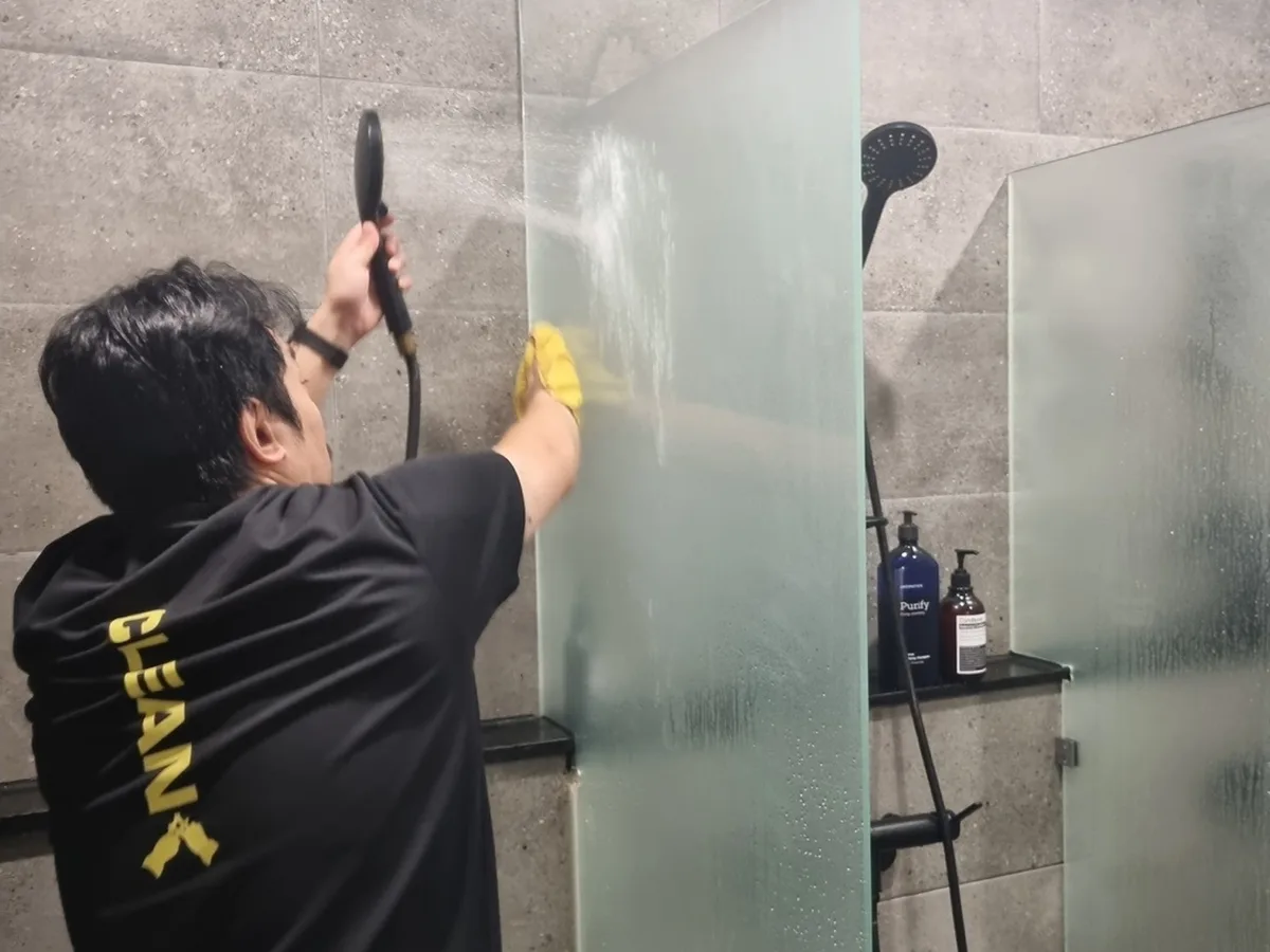 장수군 계남면 헬스장 복도·대기 동선 야간 위생청소 사례 - 행진크린