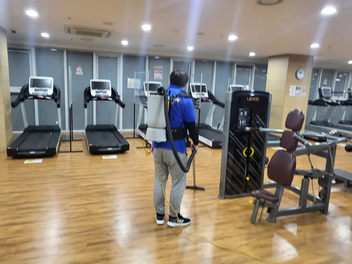 장수군 번암면 헬스장 샤워실 장비 주변 정밀 위생청소 사례 - 행진크린